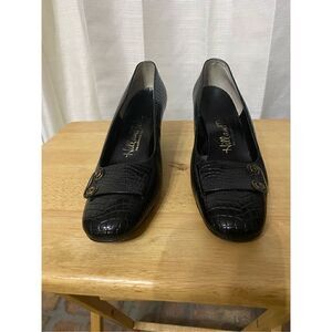 Hill and Dale vintage croc leather block heels size 9AA
